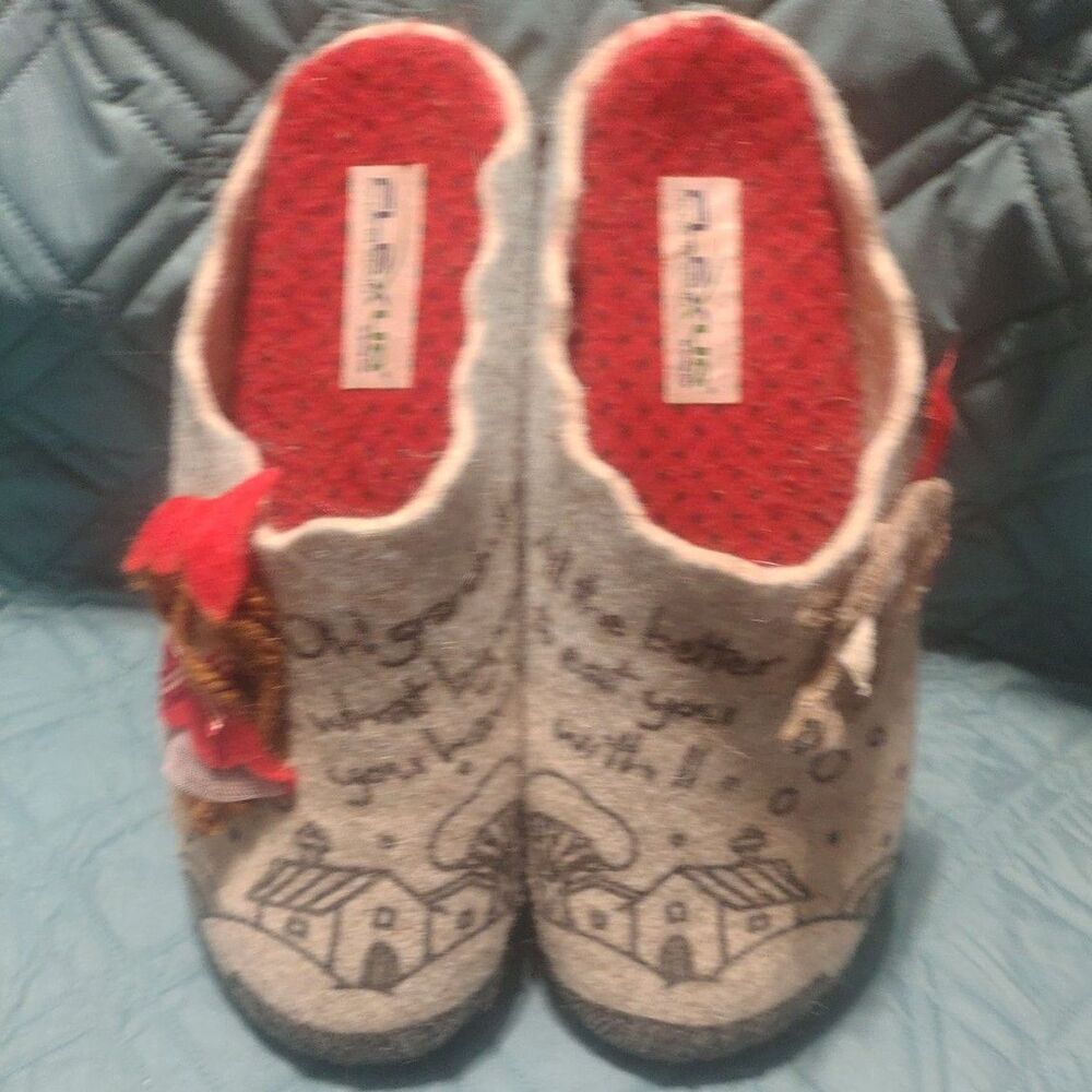 Spring Step Women’s Wool Little Red Riding Hood Fairy Tale Slippers Size 9 - Picture 4 of 9